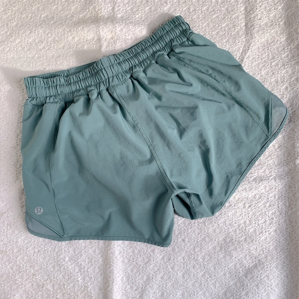 Lululemon Hotty Hot 4” green